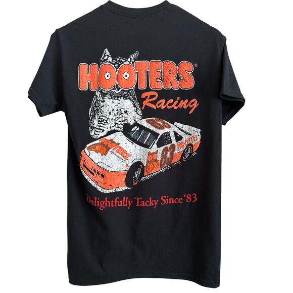 Hooters Racing Tee - Size Small Men's - NWOT - Picture 1 of 5